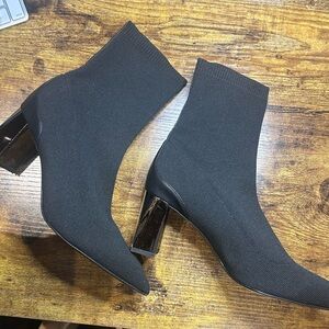 Zara Black Heeled Boots with Pointed Toe and Seamless Shaft